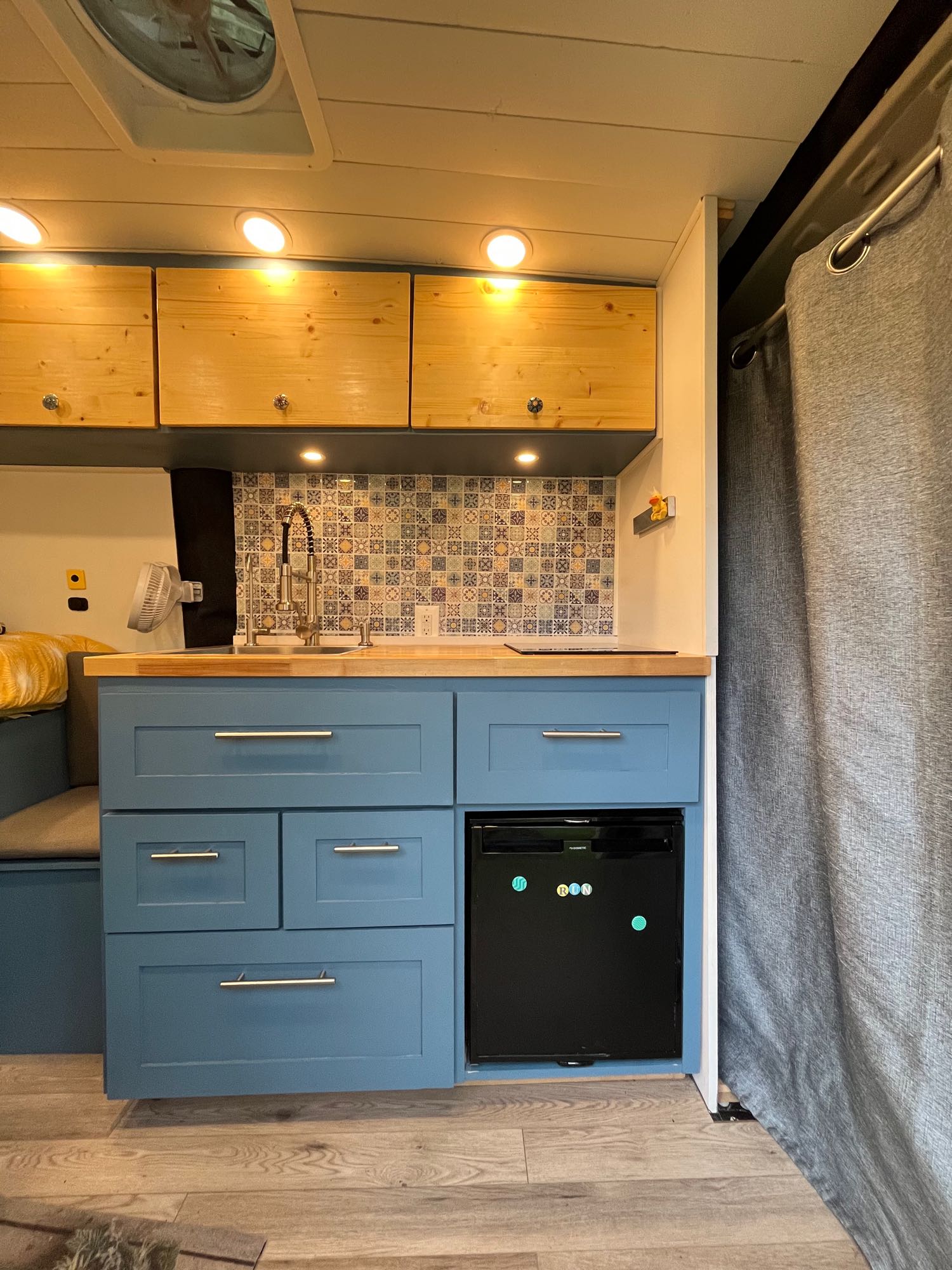 Camper van RV Rental 